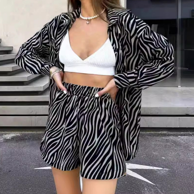 Damen elegante Kurzarmbluse mit Zebra-Print EB