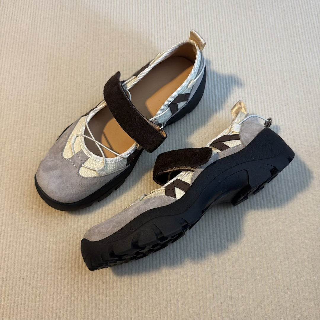 Damen bequeme Sneaker mit modischen Details EB