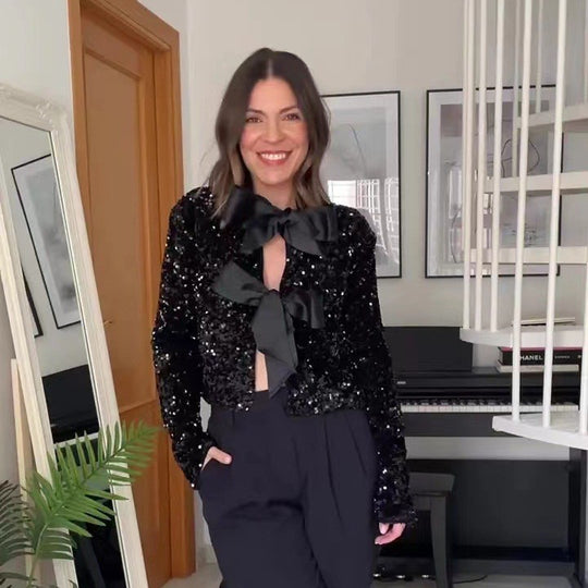 Damen Eleganter Paillettenblazer mit großem Schleifenverschluss und funkelnden Details EB