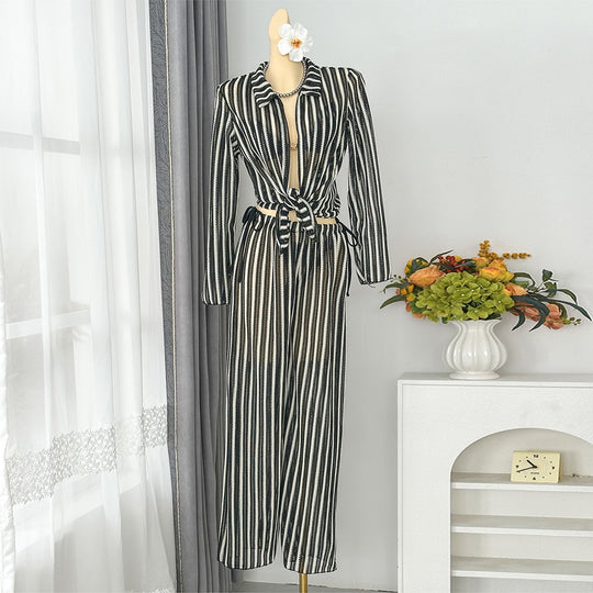 Damen Jumpsuit mit modischem Bindegürtel EB