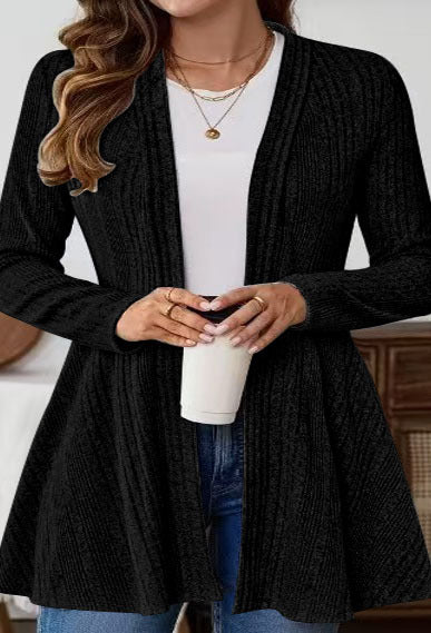 Damen Strickjacke mit lässigem Schnitt und schmeichelndem V-Ausschnitt EB