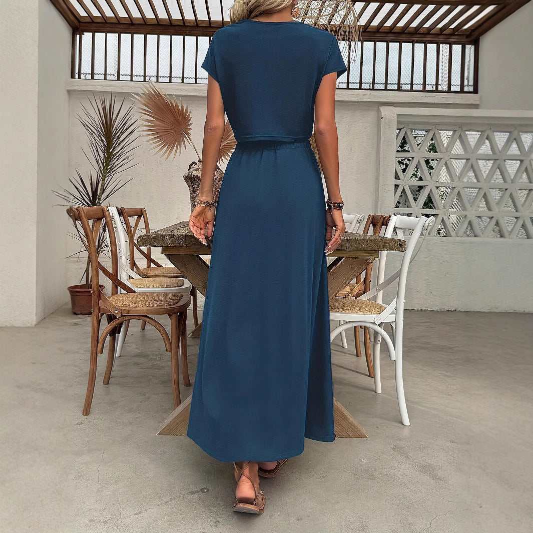 Damen Zweiteiliges Outfit mit cropped Oberteil und hohem Schlitzrock EB