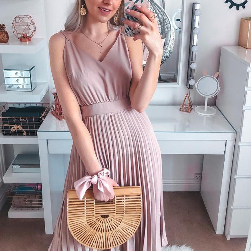 Damen Plissee Midi-Kleid mit Spaghettiträgern und schmeichelnder Silhouette EB