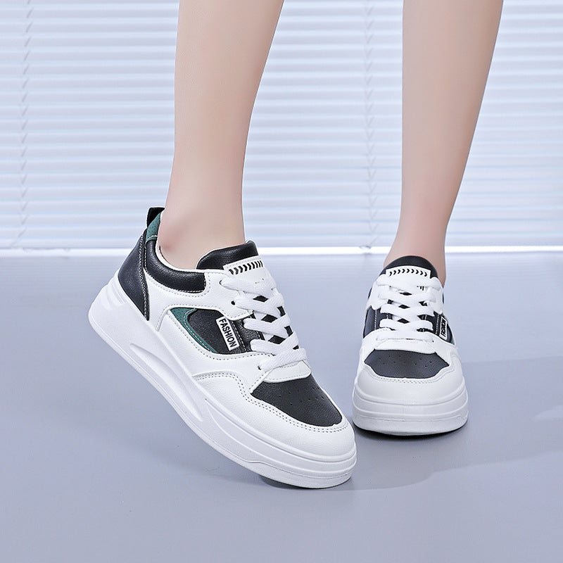Damen Sneakers mit hochgezogener Sohle und modischem Design EB
