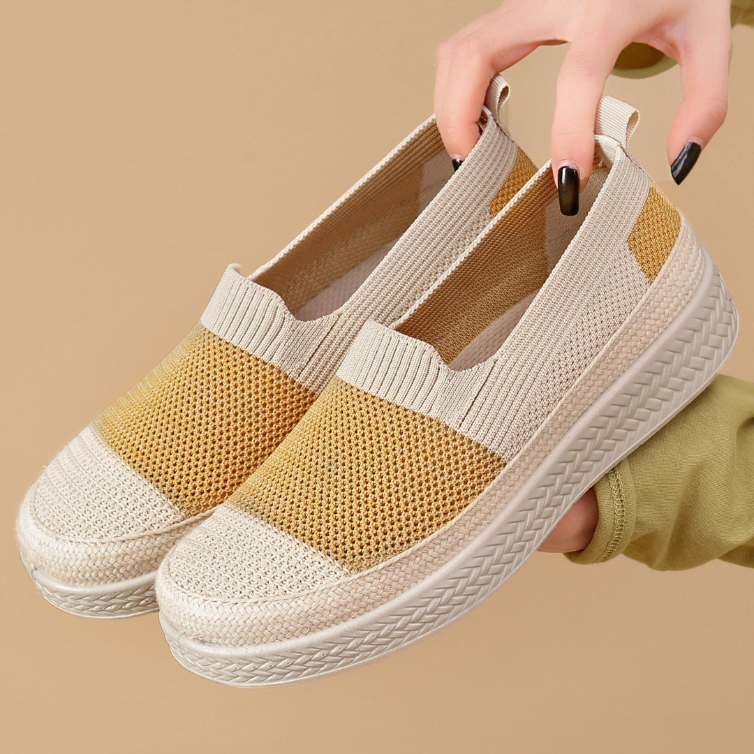 Damen Slip-On Sneakers mit atmungsaktiver Strickoberfläche und rutschfester Sohle EB