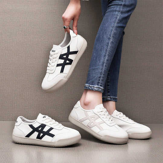 Damen Sportliche Sneakers mit modischem Einsatz und rutschfester Sohle EB