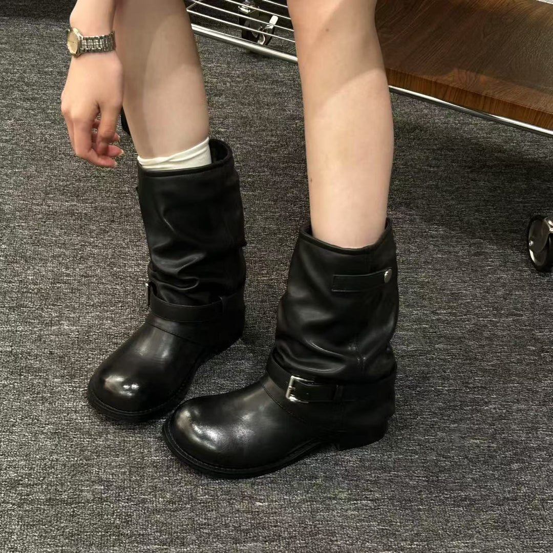 Damen modische Winterstiefel mit gerafftem Schaft und dekorativem Schnallenakzent EB