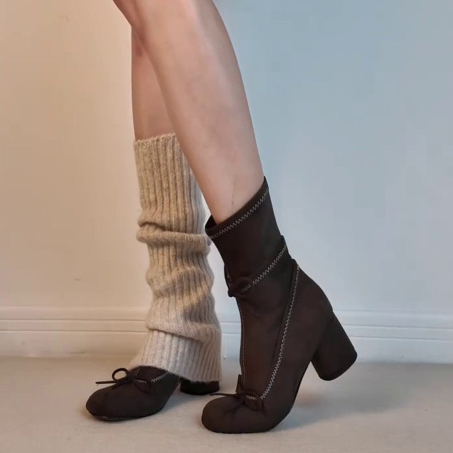 Damen Elegante Stiefeletten mit modischem Schnürdesign und geschmeidigem Wildleder EB