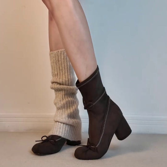 Damen Elegante Stiefeletten mit modischem Schnürdesign und geschmeidigem Wildleder EB