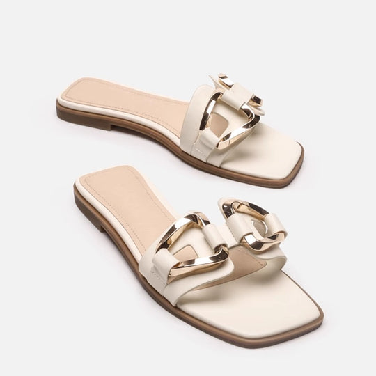 Damen Elegante Riemensandalen mit modischem Kettendetail und bequemer Fußbettgestaltung EB