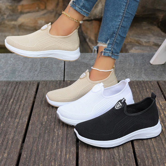 Damen Atmungsaktive Slip-On Sneakers mit Flex-Sohlenkonstruktion EB