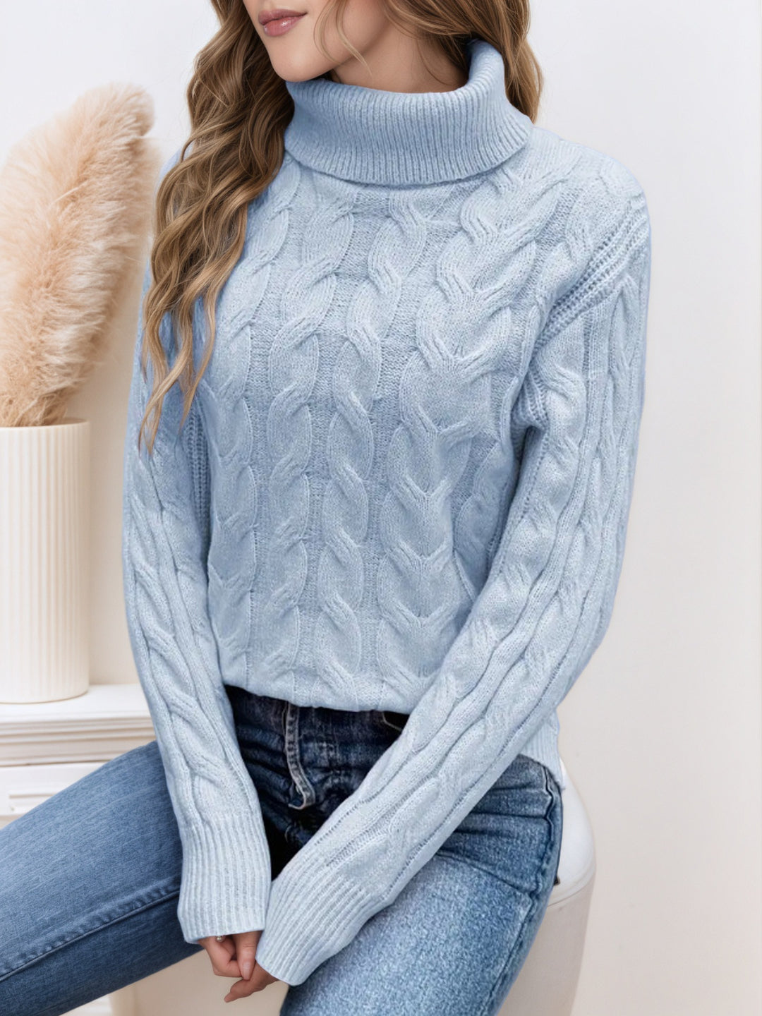 Damen Strickpullover mit hohem Kragen und Zopfmuster EB