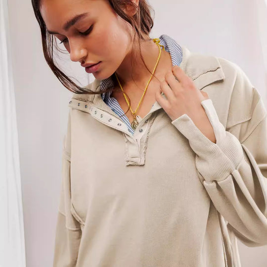 Damen Oversize Pullover mit Kragen und Druckknöpfen EB