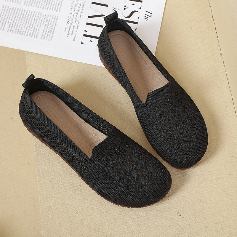 Damen Bequeme Slip-On Schuhe mit modischem Lochmuster EB