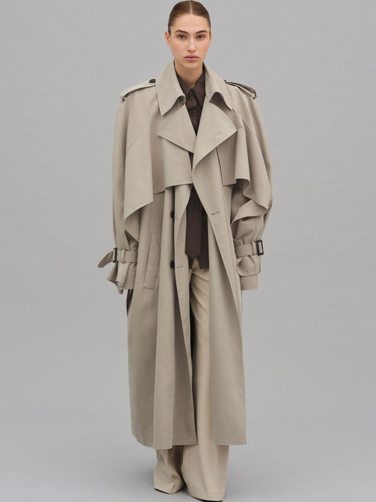 Damen Oversized Trenchcoat mit detailreichen Drapierungen und modischem Schnitt EB