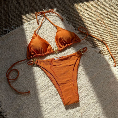 Damen Triangel-Bikini mit luxuriösem Gold-Detail EB