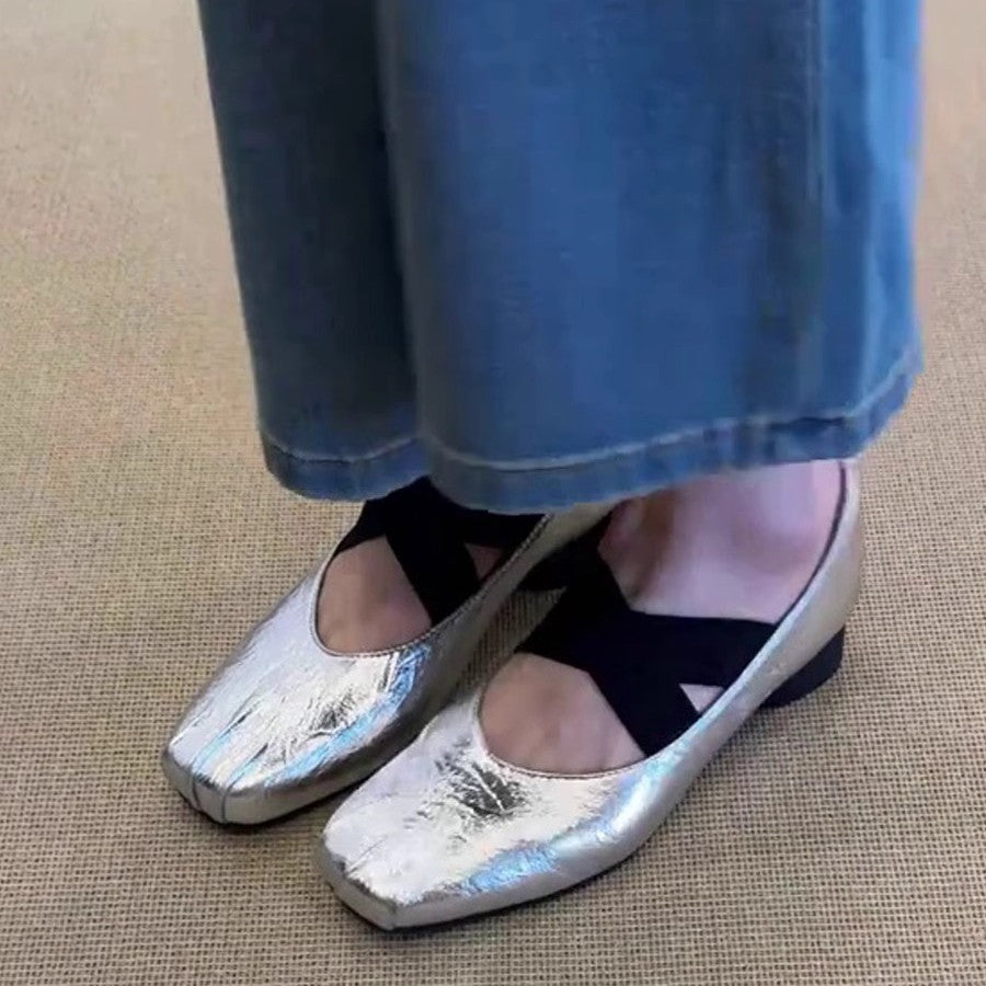 Damen Ballerina-Schuhe mit modischem Kreuzriemen und glänzender Oberfläche EB