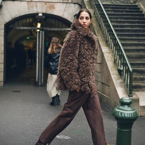 Damen Plüschjacke mit weichem Kunstfell und elegantem Kragen EB