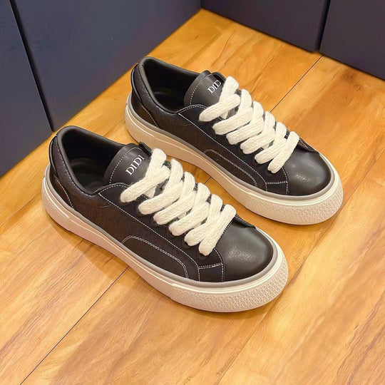 Damen Komfortable Sneakers mit modischen Schnürsenkeln von EB