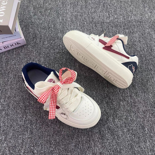 Damen Sneakers mit süßem Tierdesign und flauschigen Details EB