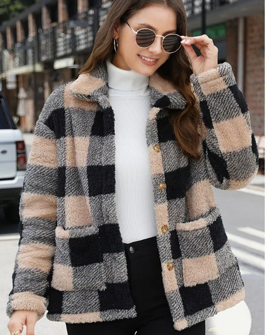 Damen nan gefütterte Karo Teddy-Fleece Shacket mit Knopfleiste und aufgesetzten Taschen EB