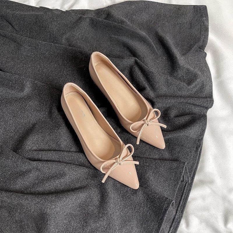 Damen elegante Ballerinas mit spitzem Design und Schleifenverzierung EB