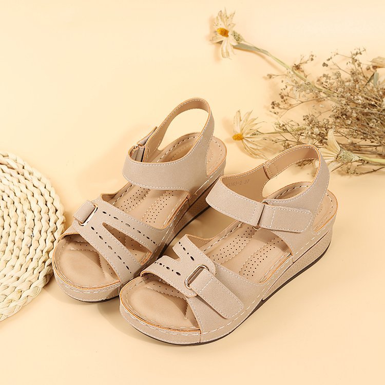Damen Komfortable Keilsandalen mit verstellbaren Riemen und anatomischem Fußbett EB