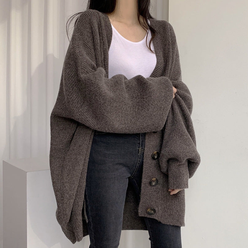 Damen Grobstrick Cardigan mit oversized Schnitt und dekorativen Knöpfen EB