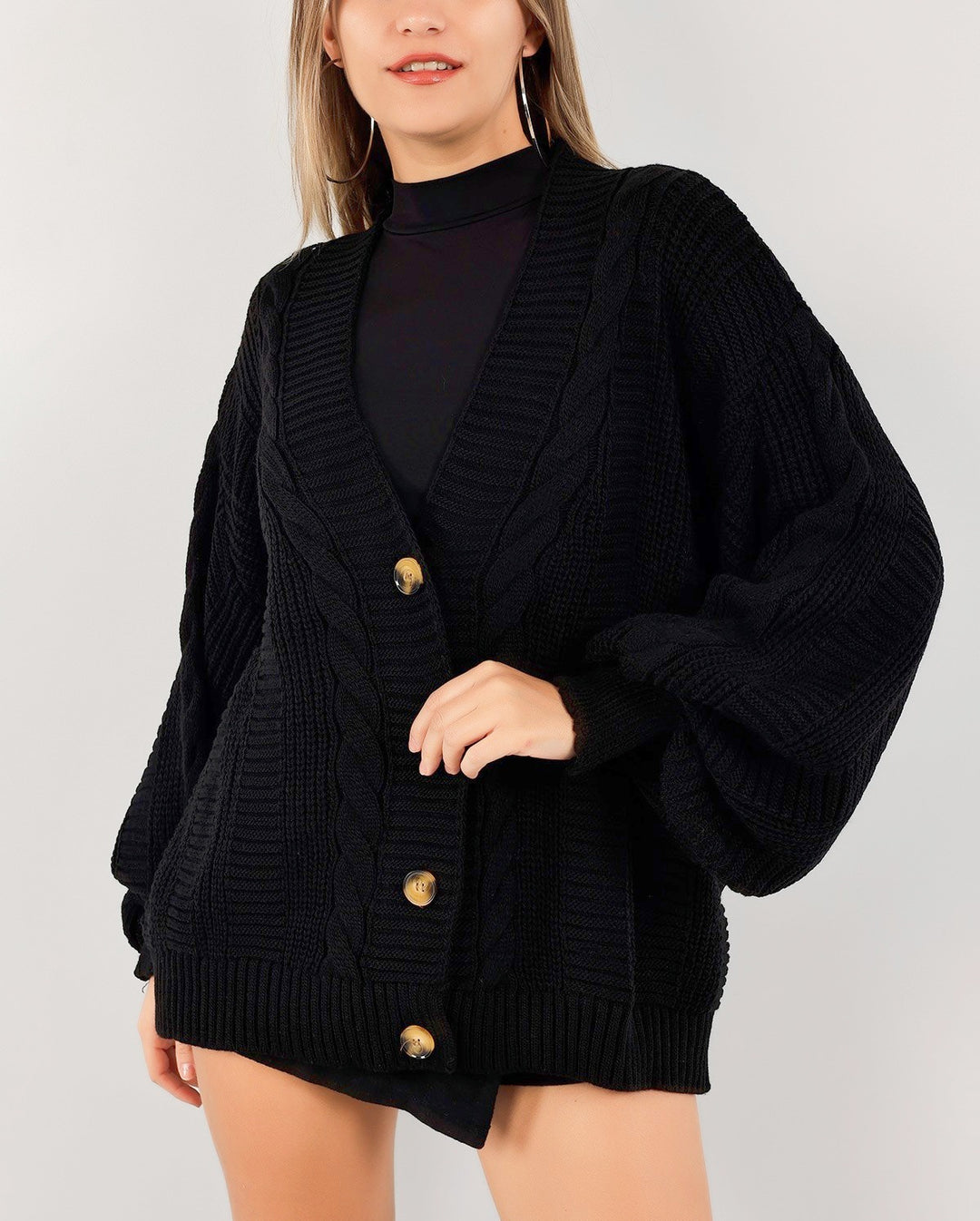 Damen Grobstrick-Cardigan mit großen Knopfdetails und voluminösen Ärmeln EB