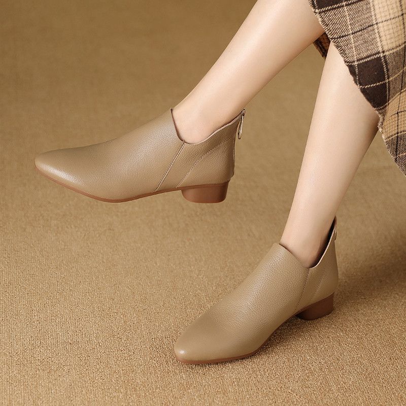 Damen Elegante Ankle Boots mit modischem Schnitt und bequemer Passform EB