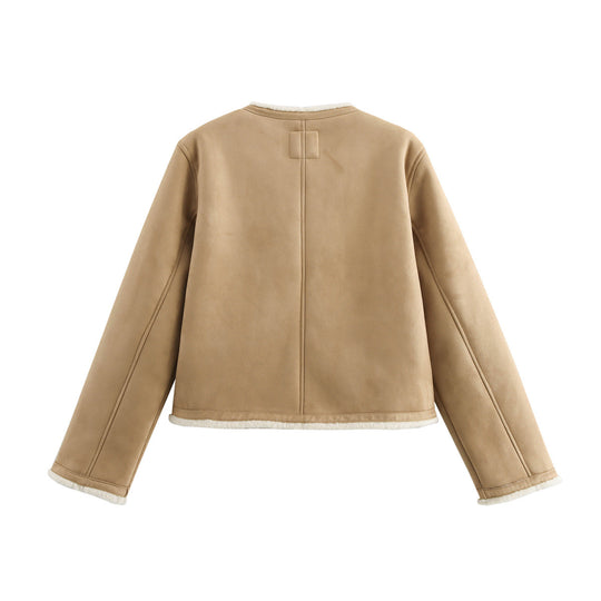 Damen Teddyjacke mit Button-Details und zwei aufgesetzten Taschen EB