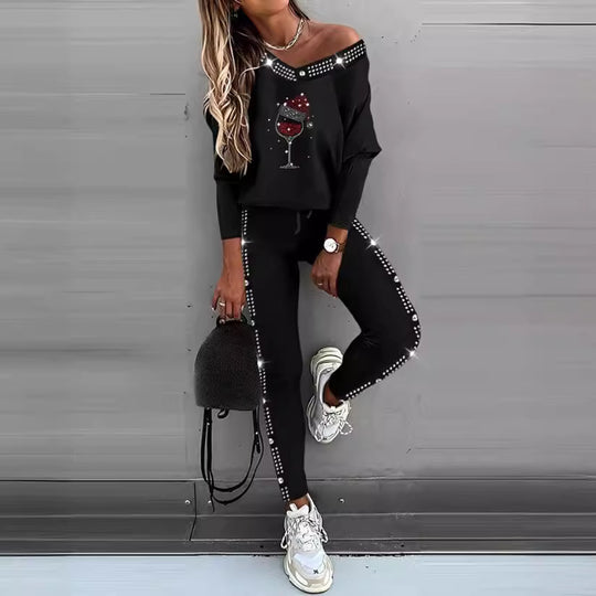 Damen Trendiges Freizeit-Outfit mit Off-Shoulder Oberteil und dekorativen Steinchen EB