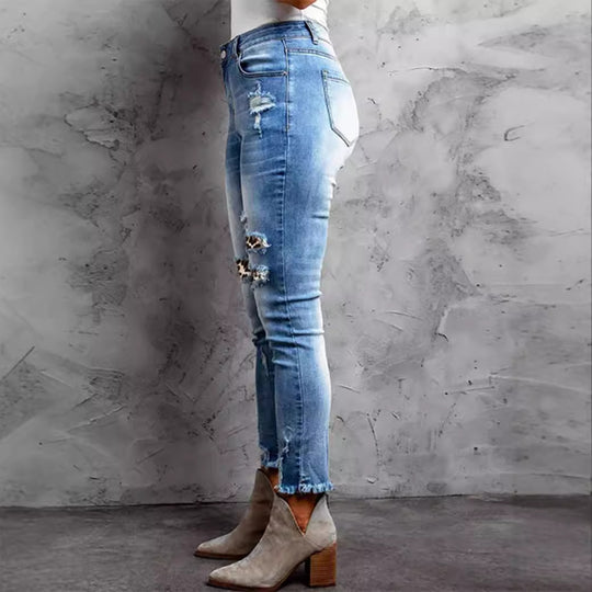 Damen Jeans im modernen Destroyed-Design mit aufregenden Tiermustern EB