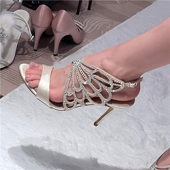 Damen Elegante High Heel Sandalen mit filigranem Design und Strassverzierungen EB
