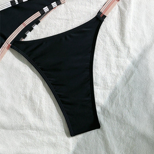 Damen Triangel-Bikini mit Struktur und modischen Akzenten EB