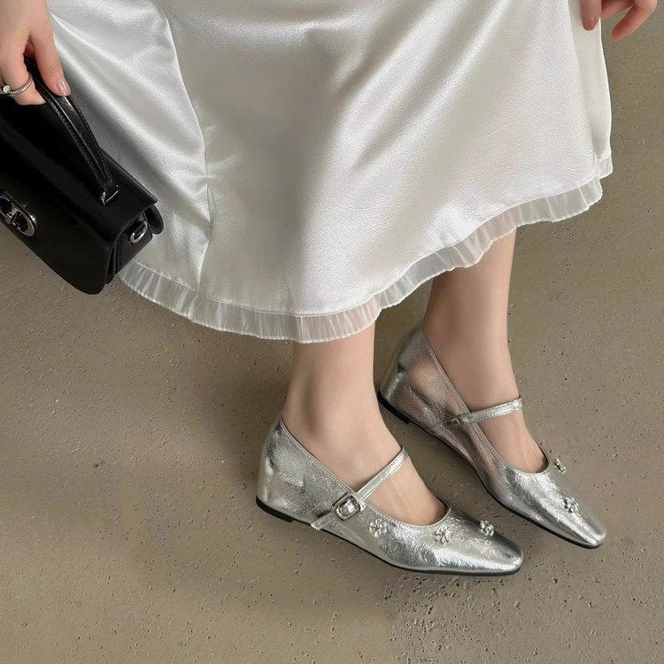 Damen modische Mary Jane Ballerinas mit eleganter Breite und verziertem Design EB