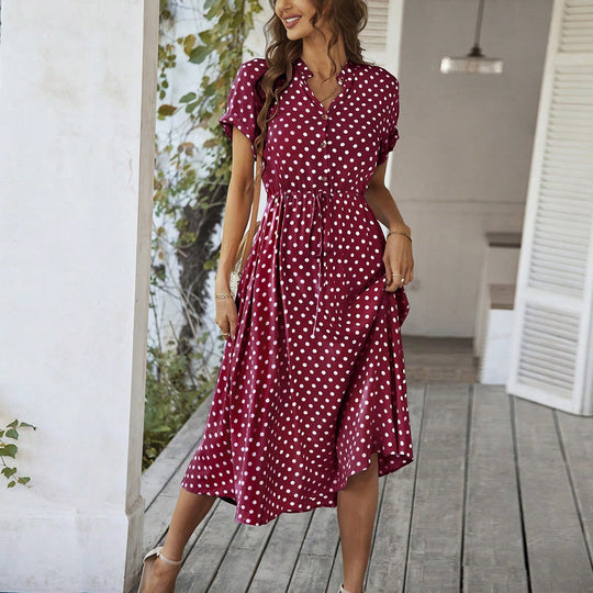 Damen Elegantes Hemdblusenkleid mit tailliertem Design und Polka-Dots EB
