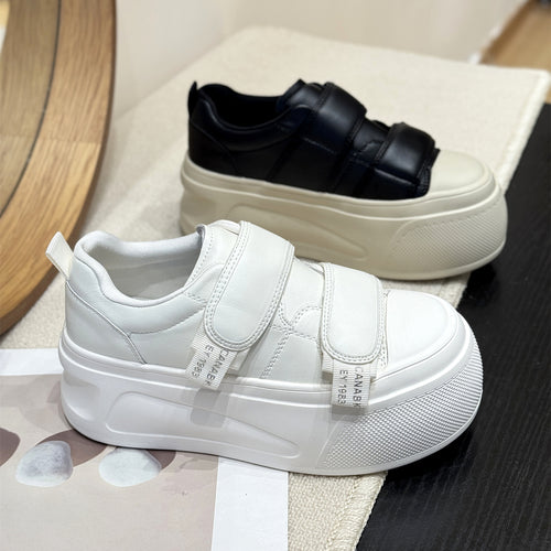 Damen Sneakers mit doppeltem Klettverschluss und hohen Plateau-Heel EB