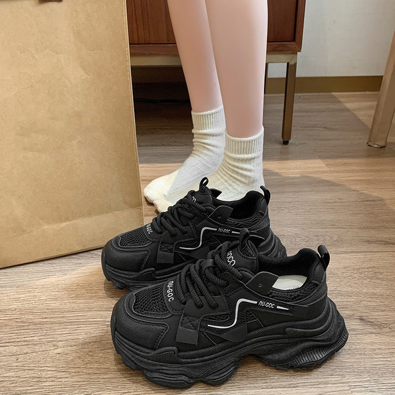 Damen Sneaker mit luftiger Mesh-Oberfläche und dämpfender Sohle EB