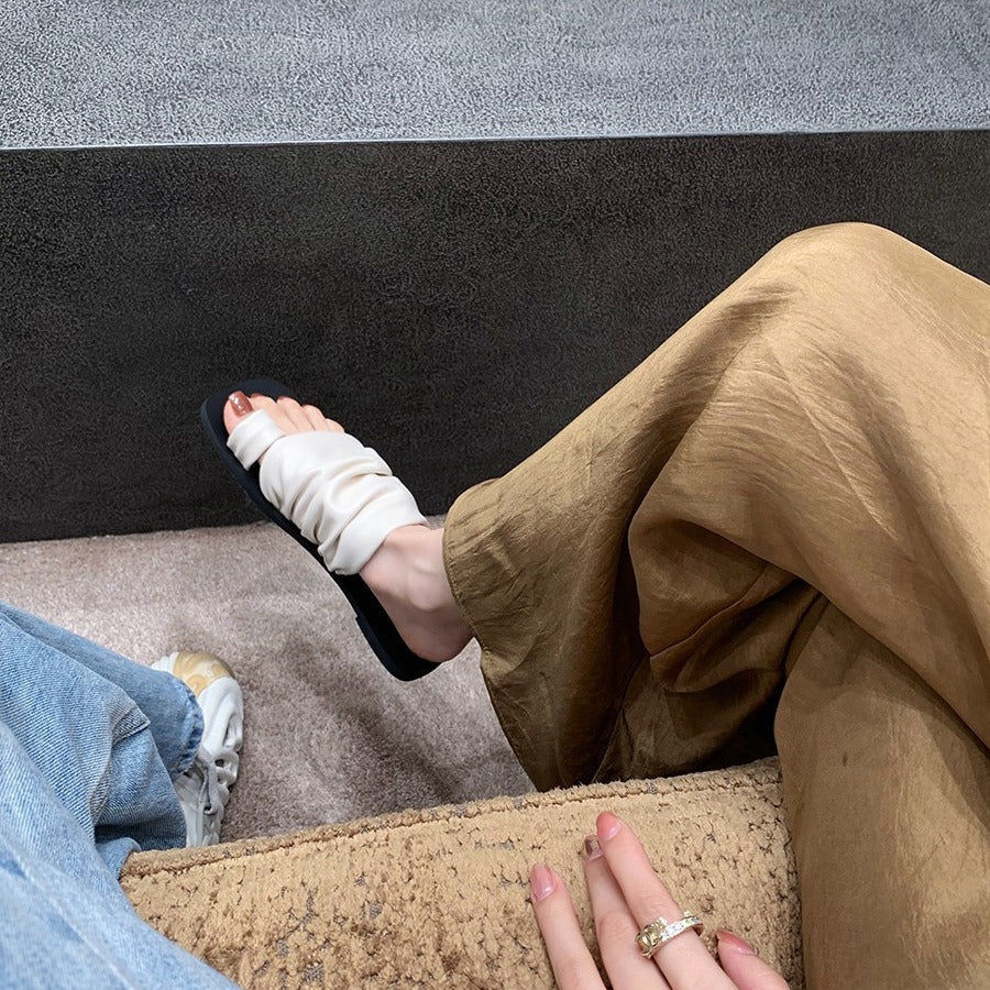 Damen Slipper mit strukturiertem Obermaterial und bequemer Fußbettgestaltung EB