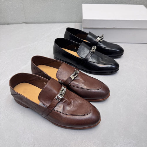 Damen Elegante Mokassins mit modischem Schnallen-Detail EB