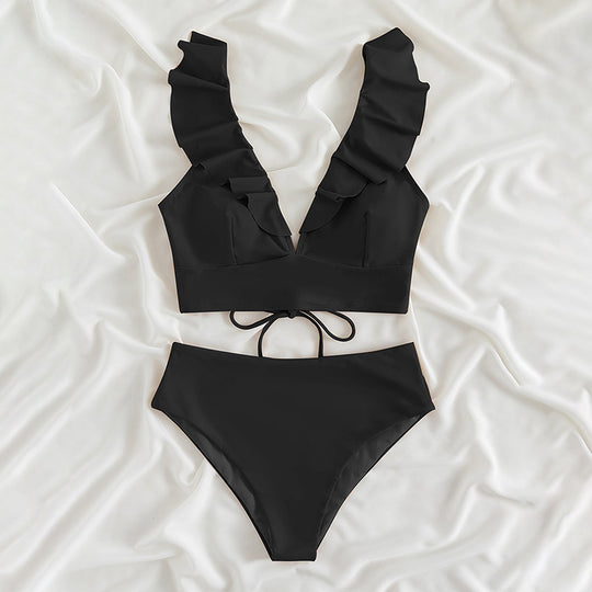 Damen Oberteil mit Rüschen und hohen Bikinihosen EB