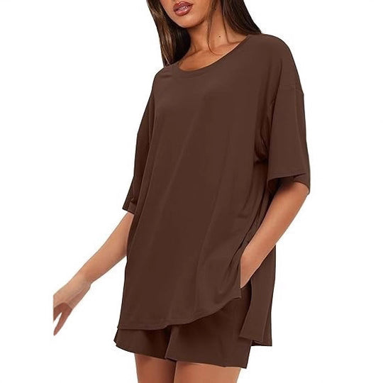 Damen Oversize T-Shirt mit lässigem Schnitt und seitlichen Schlitzen EB