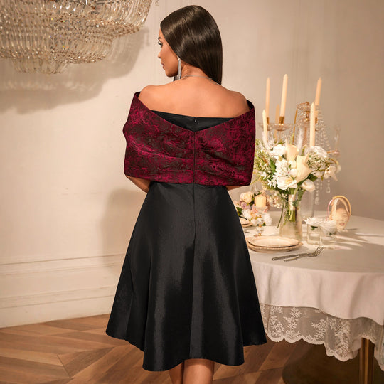 Damen elegantes Cocktailkleid mit modischem Schulterdesign EB