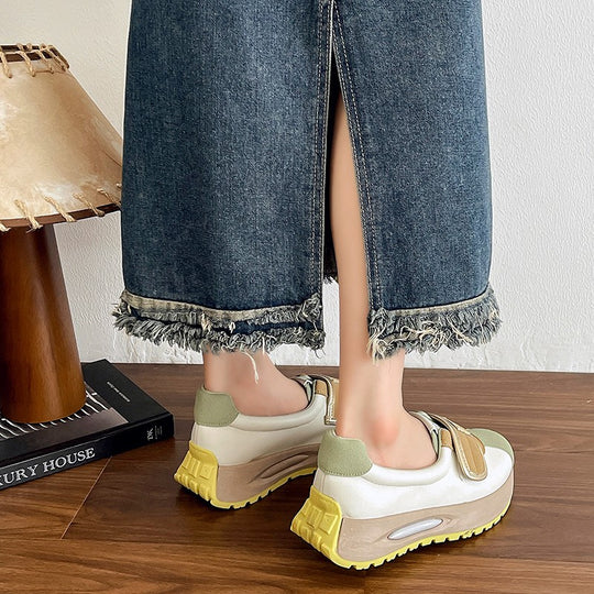 Damen Modische Sneakers im trendigen Plateau-Design EB