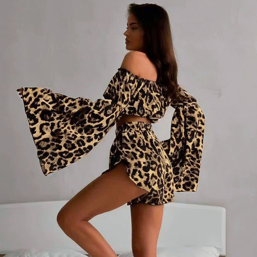 Damen Offshoulder Crop-Top mit weitem Arm und Leopardenmuster EB