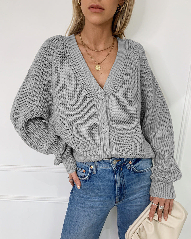 Damen Kurzstrickjacke mit tiefem V-Ausschnitt und Knopfdetails EB
