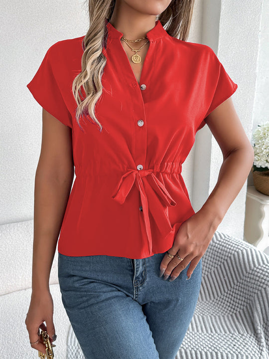 Damen Blusenshirt mit tailliertem Schnitt und kurzen Ärmeln EB