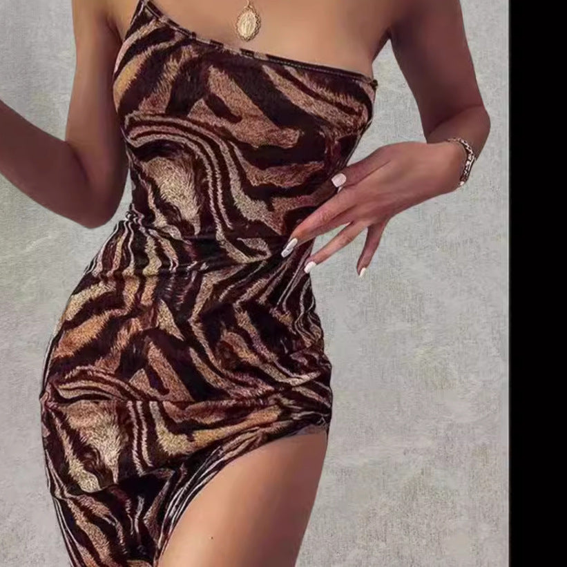 Damen Wickelkleid mit asymmetrischem Schnitt und animalischem Design EB