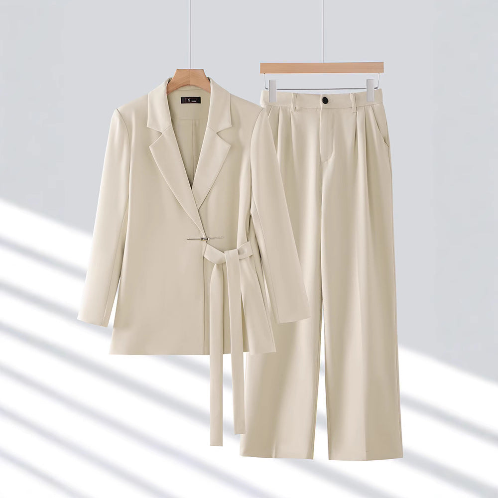 EB | Jumpsuit Maßgeschneiderter Blazer Taillierter Gürtel Weite Beine Luxuriöser Stoff